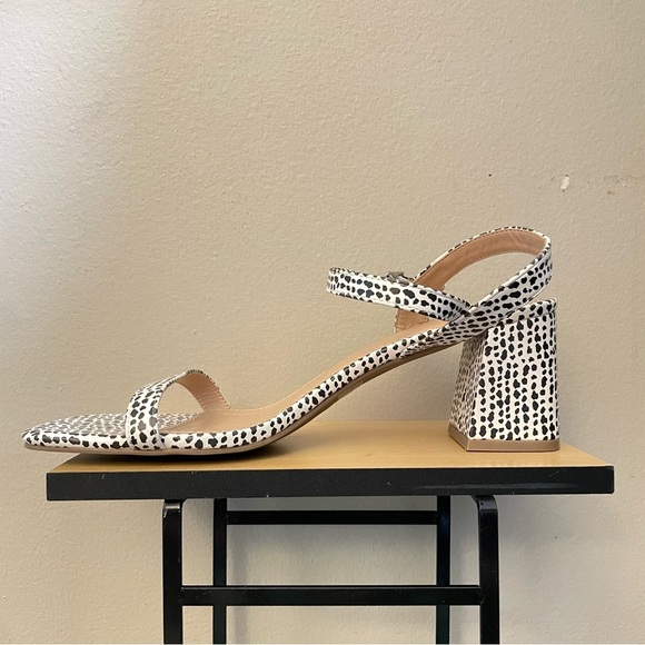 Maurice’s Domination Black & White Patterned Block Heels Size 9.5 - Picture 16 of 16